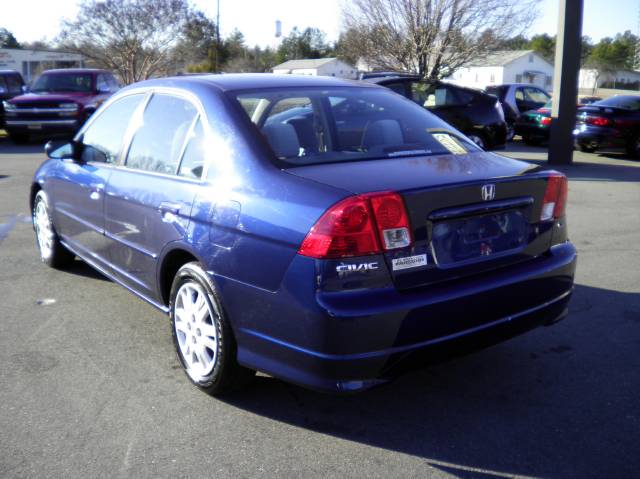 Honda Civic 2004 photo 2