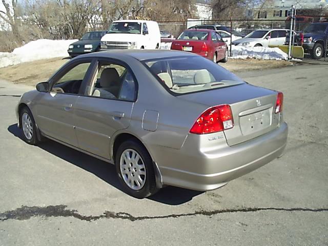 Honda Civic 2004 photo 2