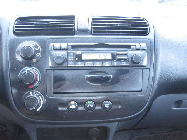 Honda Civic 2004 photo 2