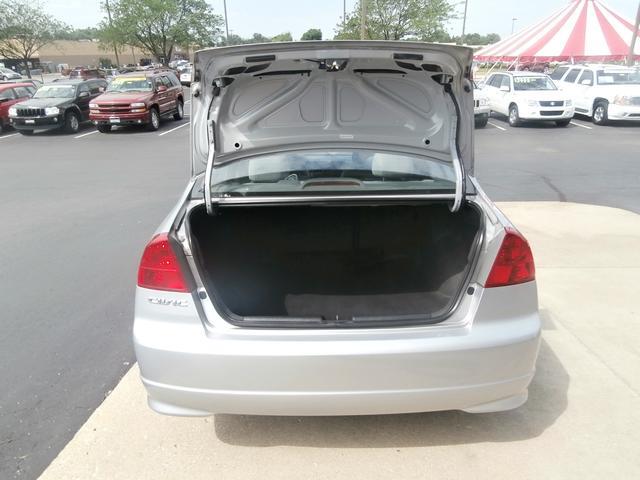 Honda Civic 2004 photo 8