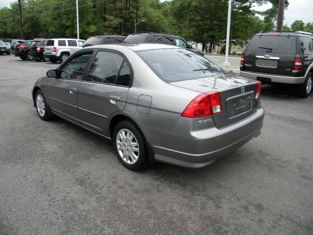 Honda Civic 2dr Reg Cab 120.5 WB Sedan