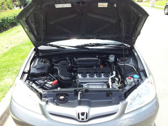 Honda Civic 2dr Reg Cab 120.5 WB Sedan