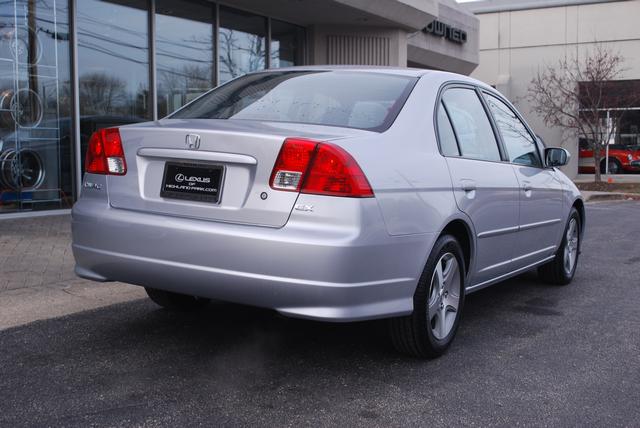 Honda Civic 2005 photo 3