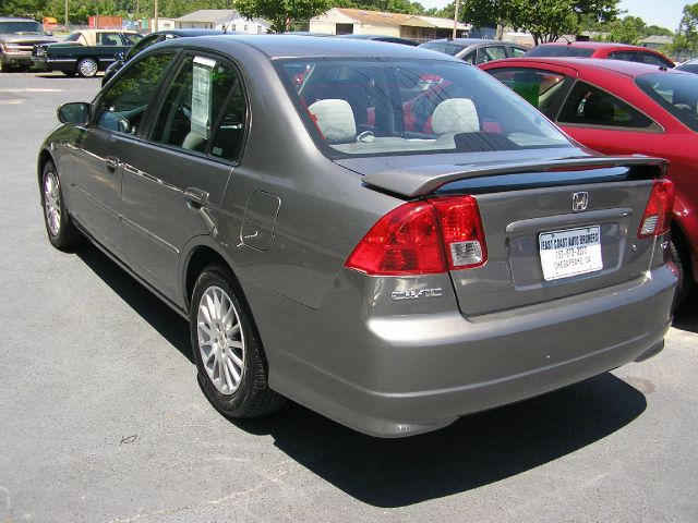 Honda Civic 2005 photo 2