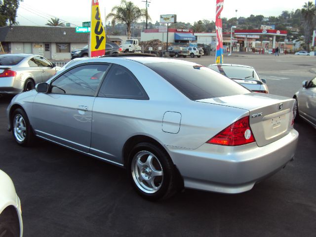 Honda Civic 2005 photo 2