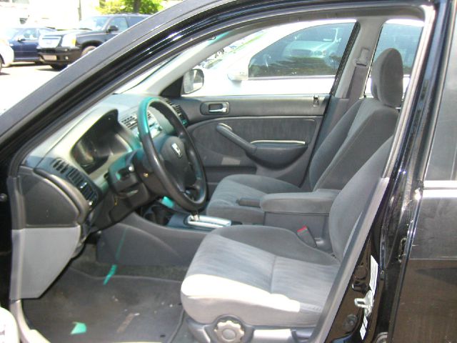 Honda Civic 2dr Reg Cab 120.5 WB Sedan