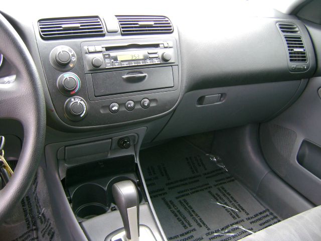 Honda Civic 2005 photo 8