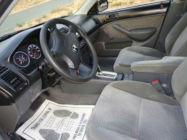 Honda Civic 2005 photo 2