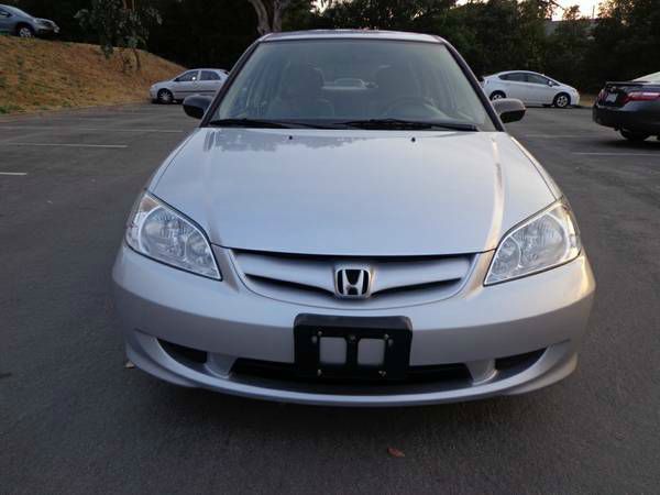 Honda Civic 2005 photo 3