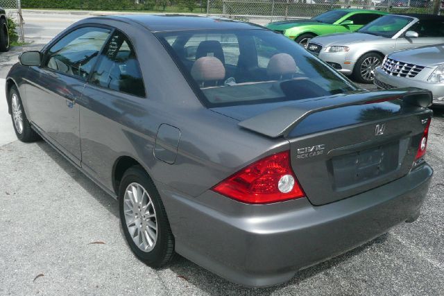 Honda Civic 2005 photo 1