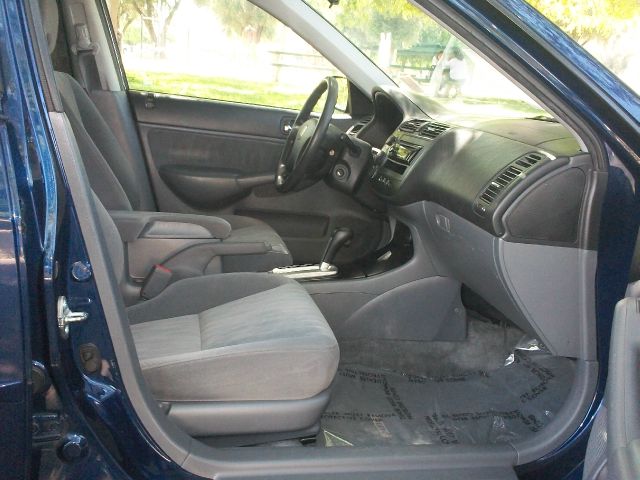 Honda Civic 2005 photo 10