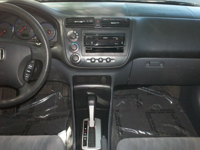 Honda Civic 2005 photo 12