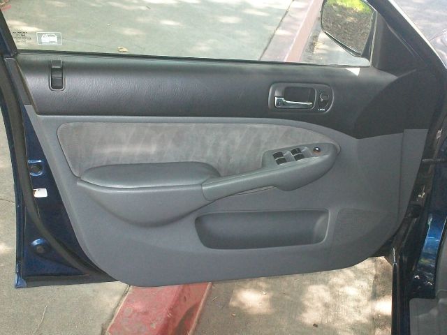 Honda Civic 2005 photo 3