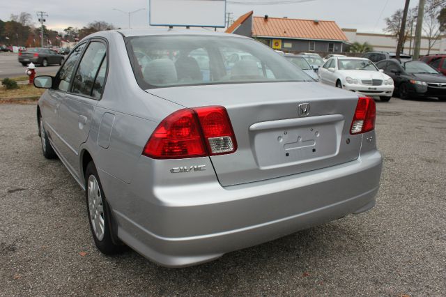 Honda Civic 2005 photo 3