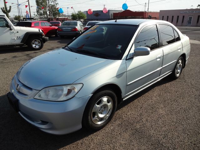 Honda Civic 2005 photo 2