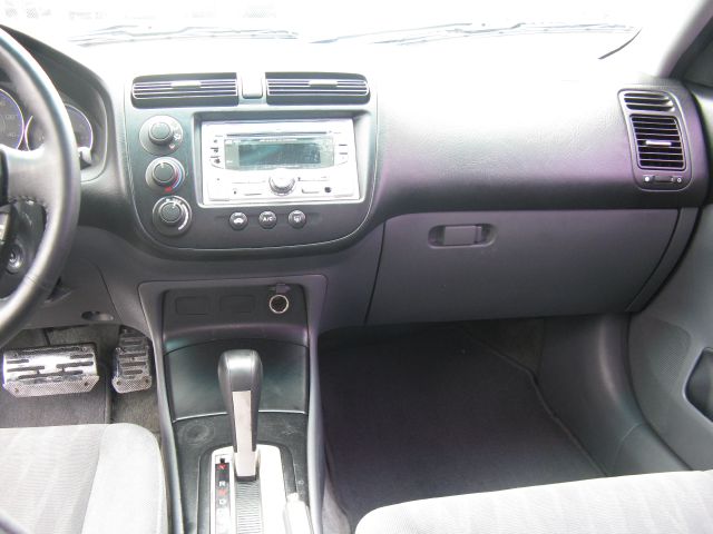 Honda Civic 2005 photo 1