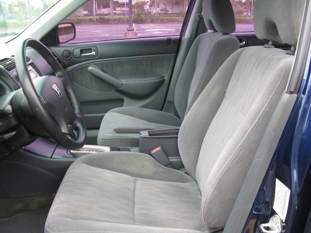 Honda Civic 2005 photo 2