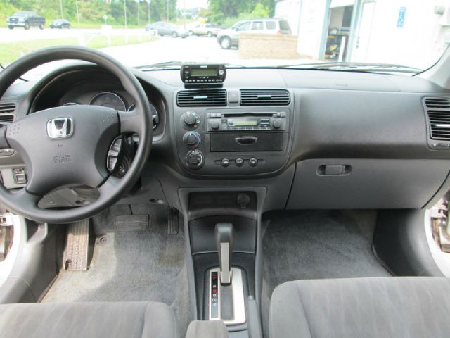 Honda Civic 2005 photo 3