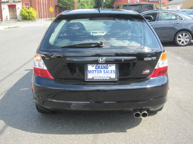 Honda Civic 2005 photo 1