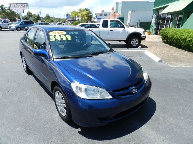 Honda Civic 2005 photo 2