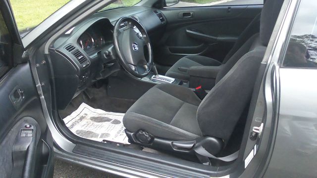 Honda Civic 2005 photo 2