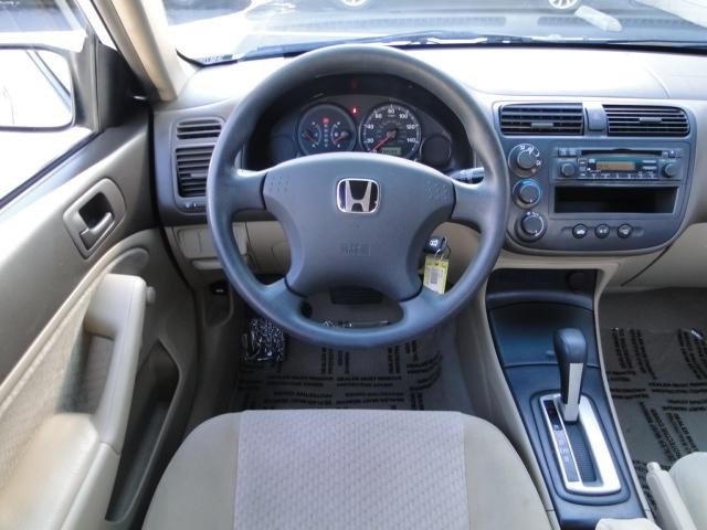 Honda Civic 2005 photo 3