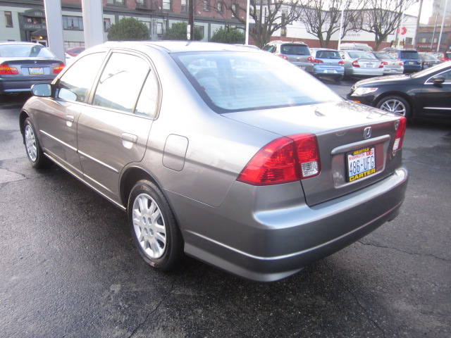 Honda Civic 2005 photo 2