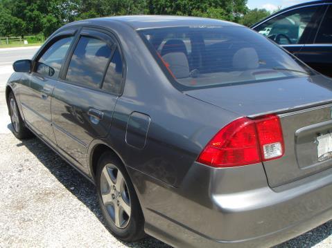 Honda Civic 2005 photo 2