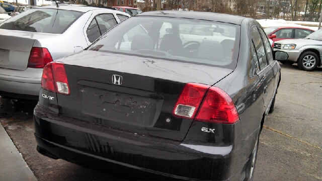 Honda Civic 2005 photo 4