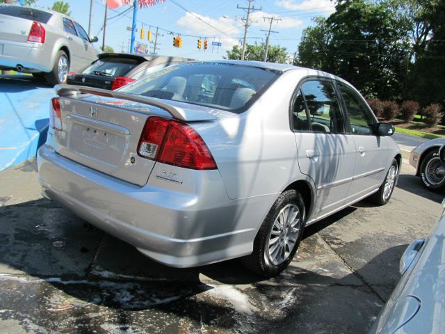 Honda Civic 2005 photo 1