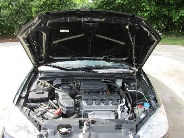 Honda Civic 2005 photo 31