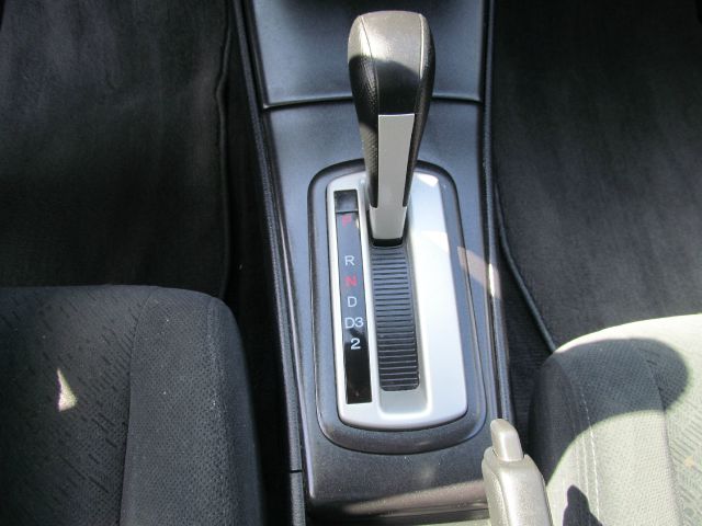 Honda Civic 2005 photo 30