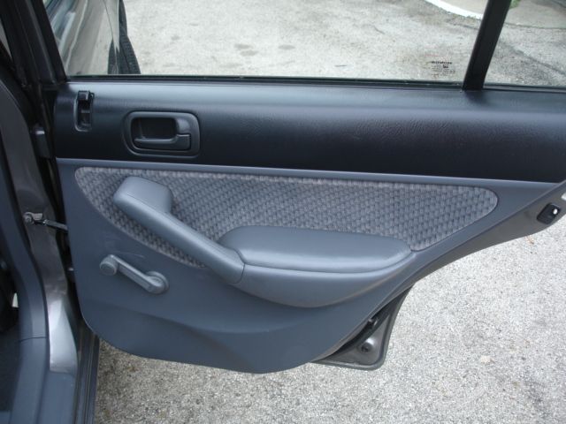 Honda Civic 2005 photo 1