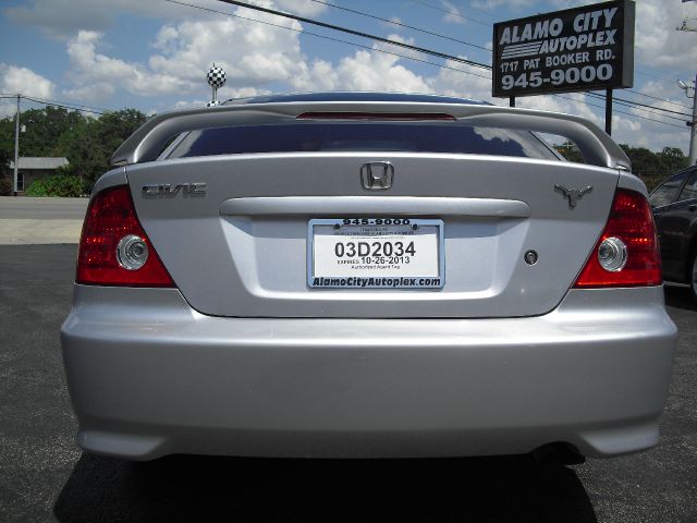 Honda Civic 2005 photo 1