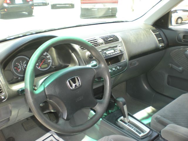 Honda Civic 2005 photo 2