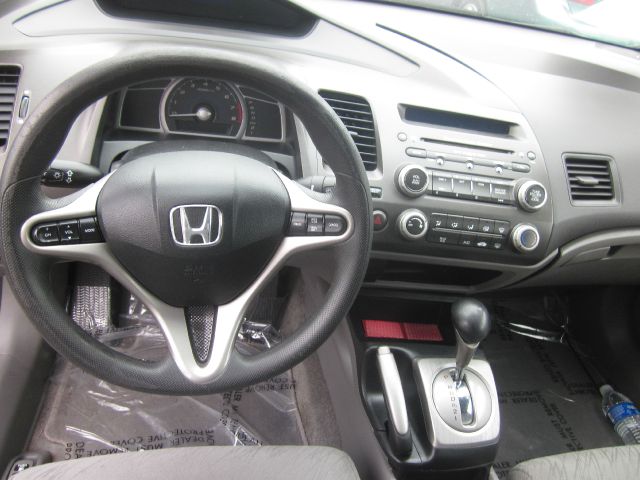 Honda Civic 2006 photo 2