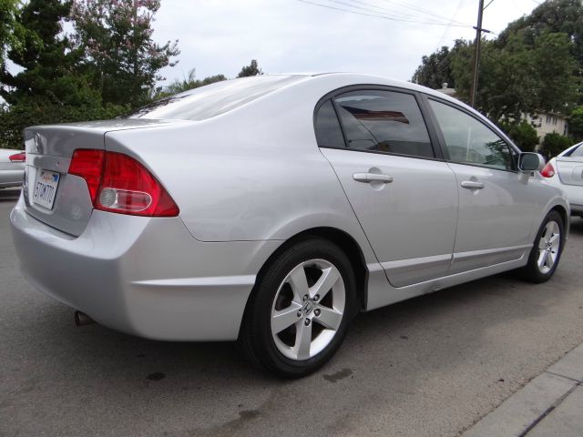 Honda Civic 2006 photo 2