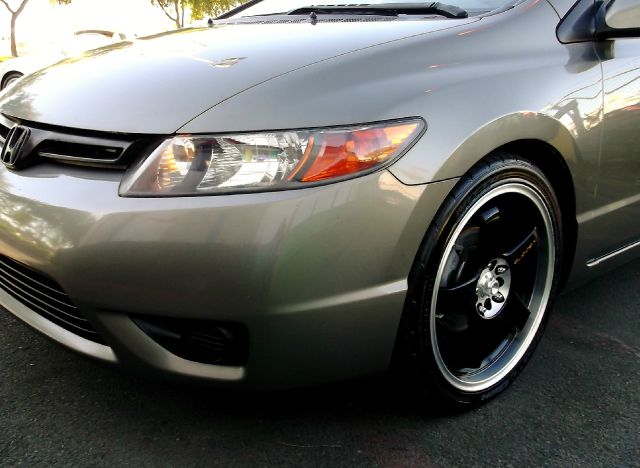 Honda Civic 2006 photo 2