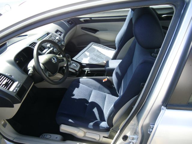 Honda Civic 2006 photo 2