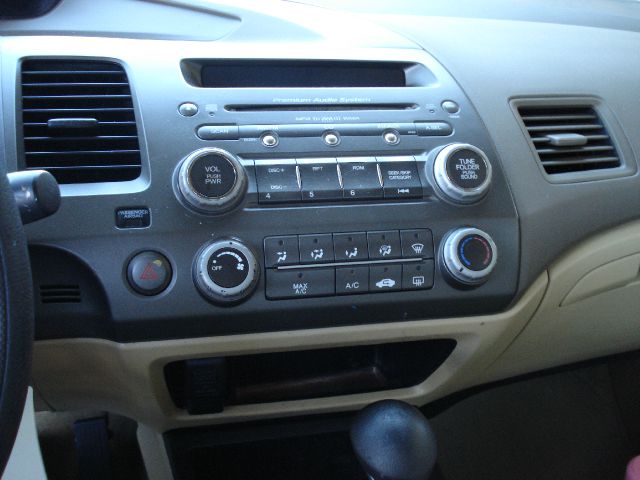 Honda Civic 2006 photo 2