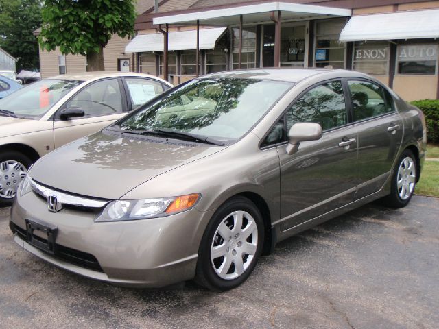 Honda Civic 2dr Reg Cab 120.5 WB Sedan