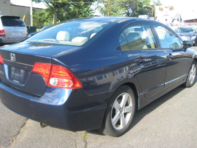 Honda Civic 2006 photo 2