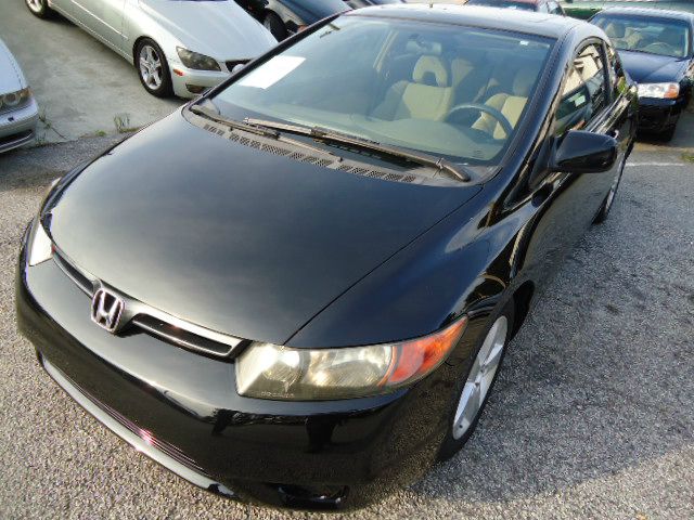 Honda Civic 4DR SE Coupe