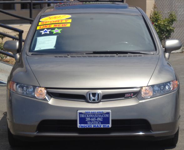 Honda Civic XLT ~ 3rd Row Sunroof 4x4 Sedan