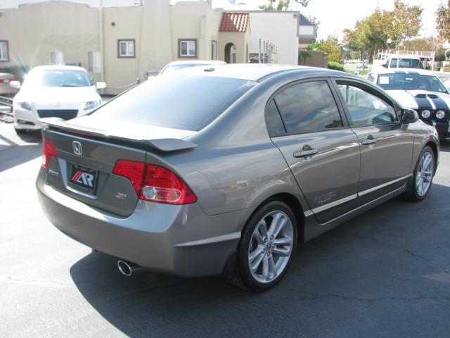 Honda Civic 2007 photo 2