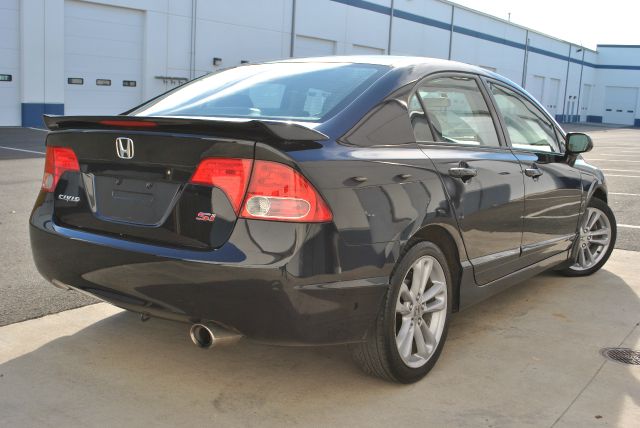 Honda Civic XLT ~ 3rd Row Sunroof 4x4 Sedan