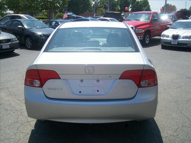 Honda Civic 2007 photo 3