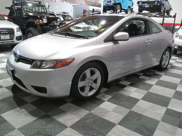 Honda Civic 2007 photo 2