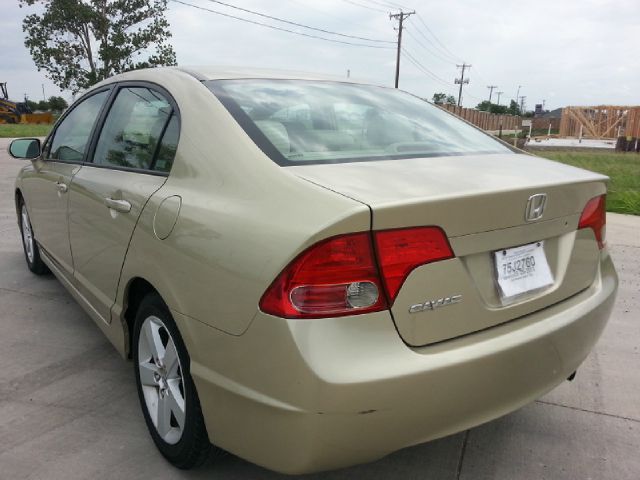 Honda Civic 2007 photo 2