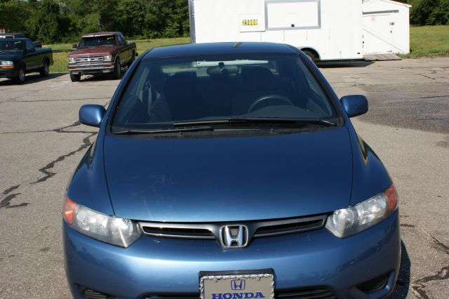 Honda Civic 2dr Reg Cab 120.5 WB Coupe